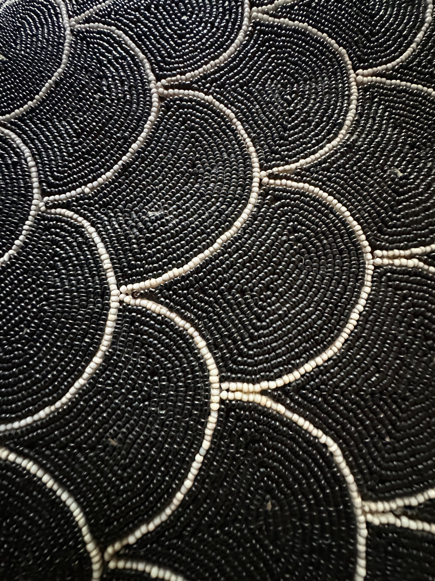 Decorative Beaded African Shield (22 in.) – Black & White SL55M19