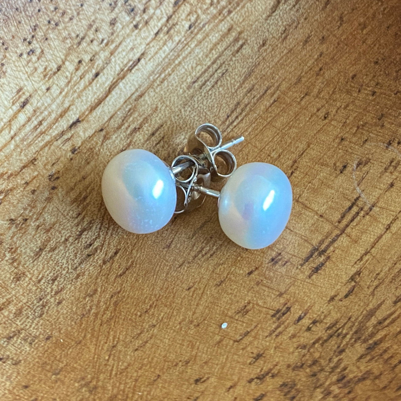 Pearl Earring Studs – White freshwater Pearl Cultured (0.315 in)