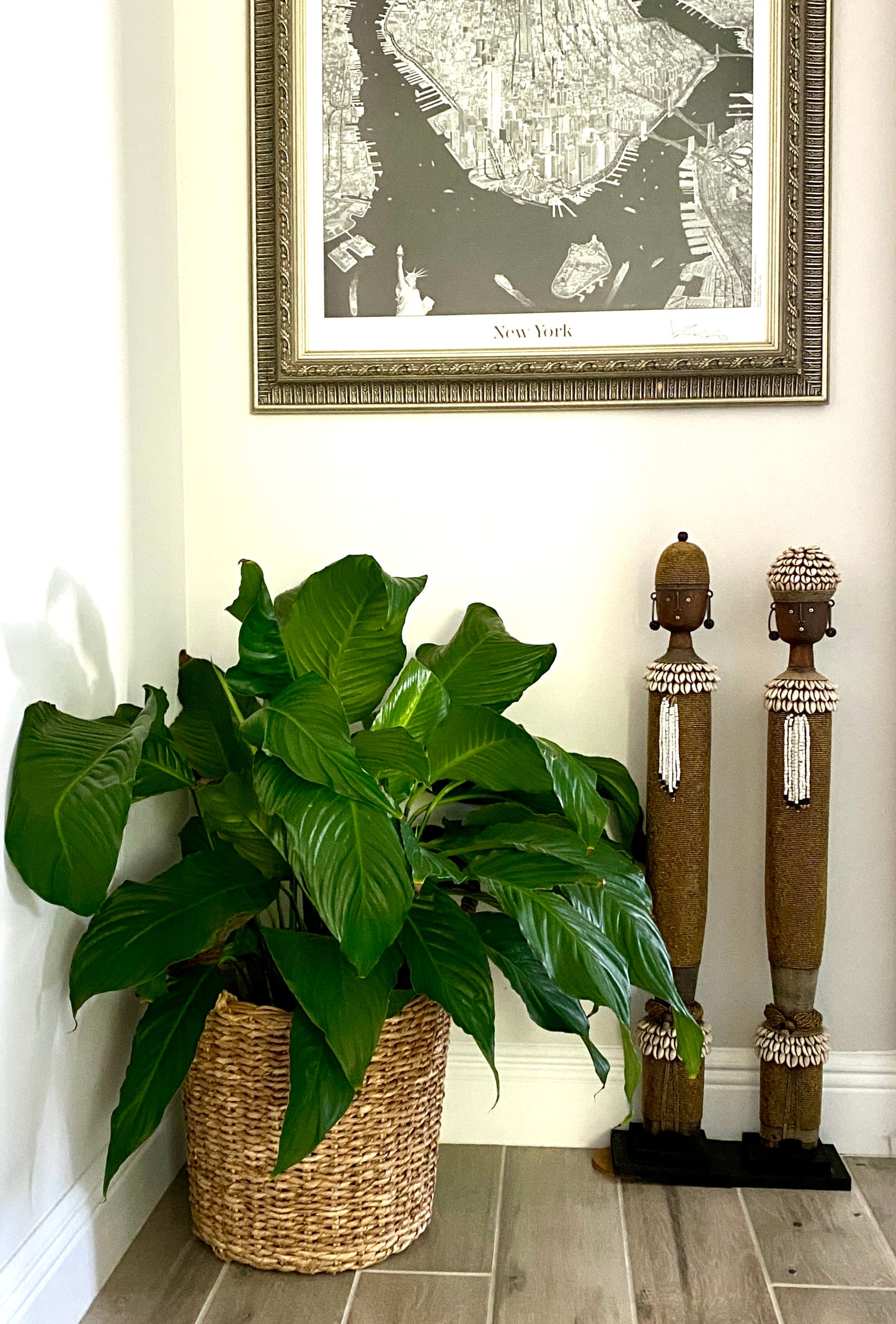 Beaded Wooden Namji Doll Pair (33.45 in.) - White DSF85W