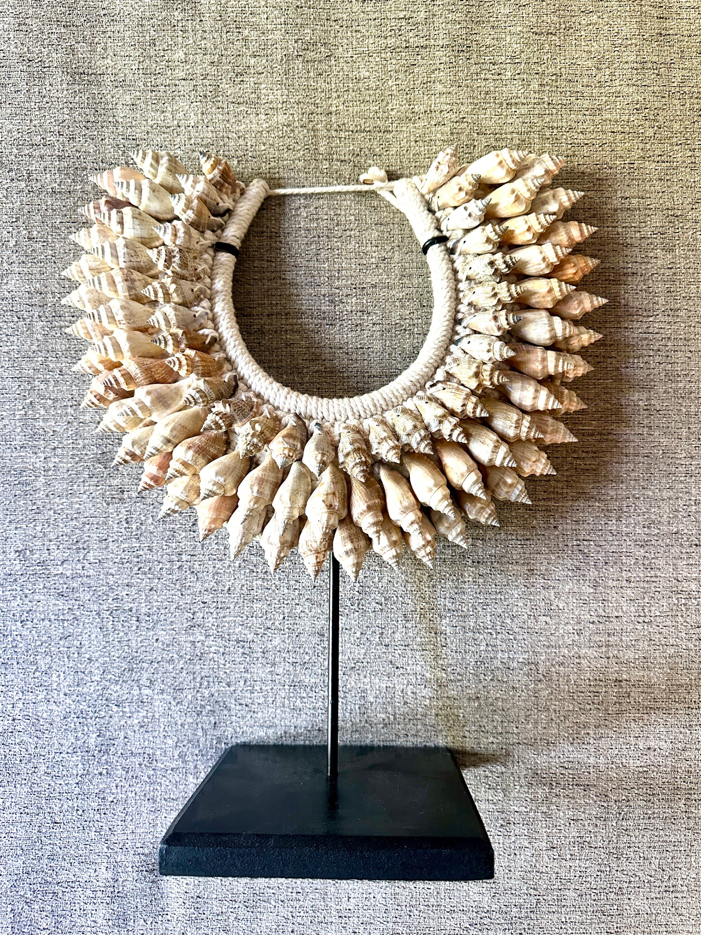 Decorative Shell Necklace (15in) - SN02M